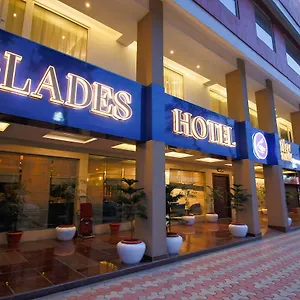 3* Hotel Glades